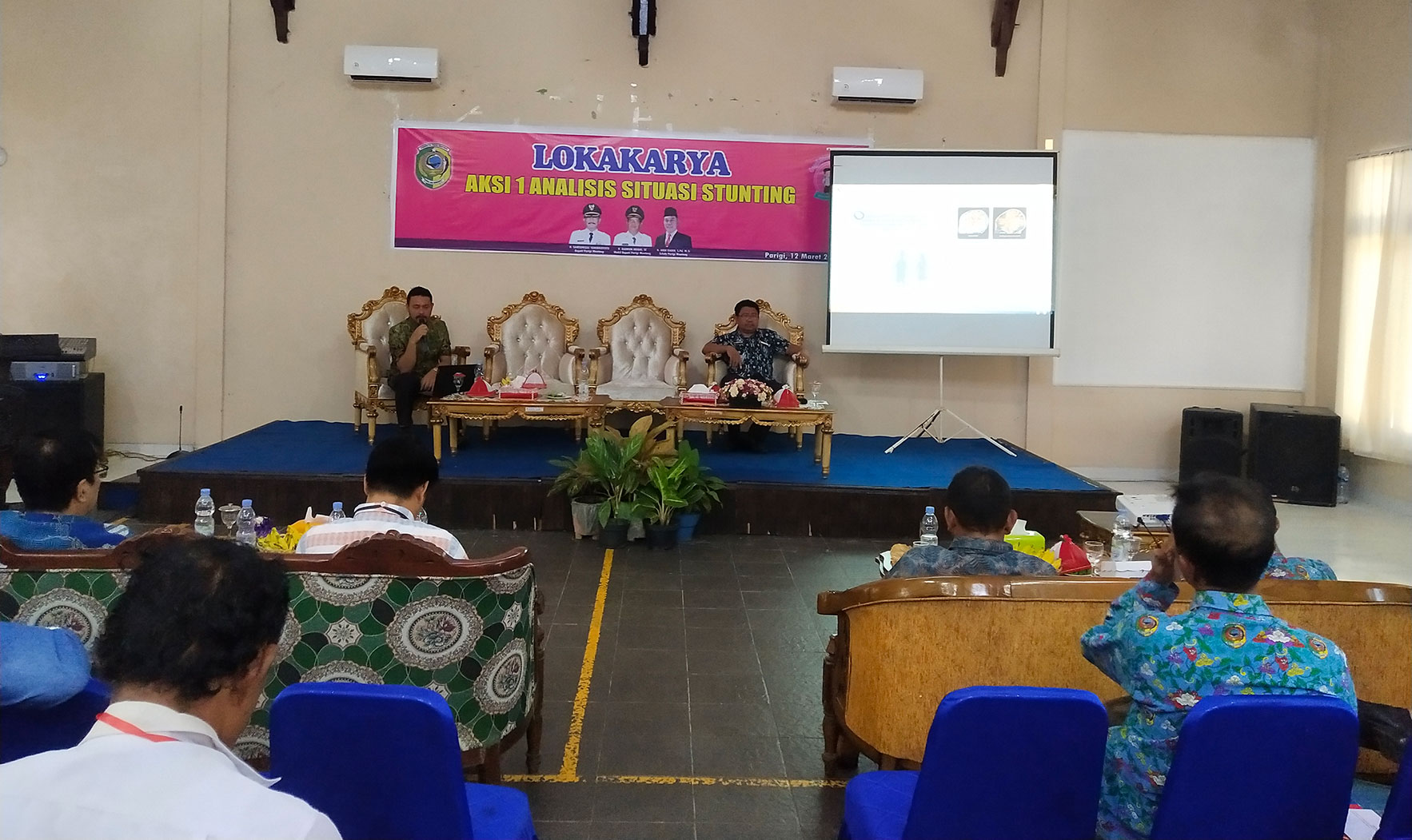 <p>Lokakarya Pencegahan Stunting- Aksi 1 Analisis situasi program pencegahan stunting di Parigi Moutong. Kegiatan dilakukan di aula Kantor Bappelitbangda Parimo, Kamis 12 Maret 2020. GemasulawesiFoto/Rafii.</p>
