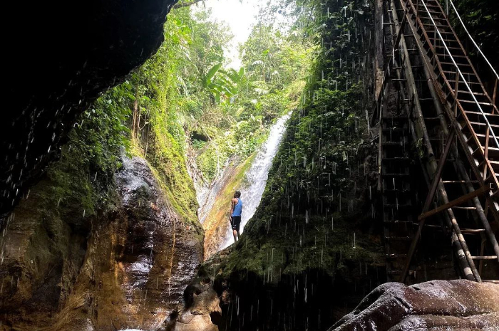 <p>Ket foto: Cantiknya wisata Curug Kiara yang ada di Bogor (Foto/Instagram/ibnu.arif_)</p>
