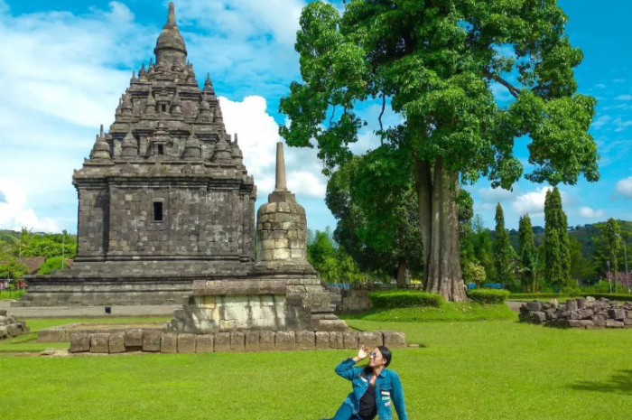 <p>Ket foto: Potret indah wisata Candi Sojiwan yang ada di Klaten (Foto/Instagram/pinkanbeby34)</p>
