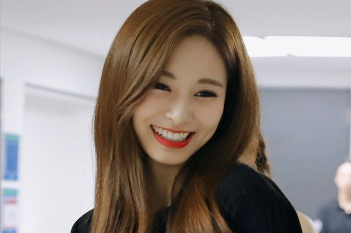 <p>Ket. Foto: Tzuyu Twice Salah Satu Idol KPOP dengan kepribadian ISTJ (Foto/Pinterest/@ak)</p>
