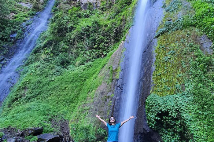 <p>Ket foto: Kemegahan wisata Air Terjun Tancak Kembar di Bondowoso, cocok dijadikan spot foto (Foto/Instagram/febe_linda_)</p>
