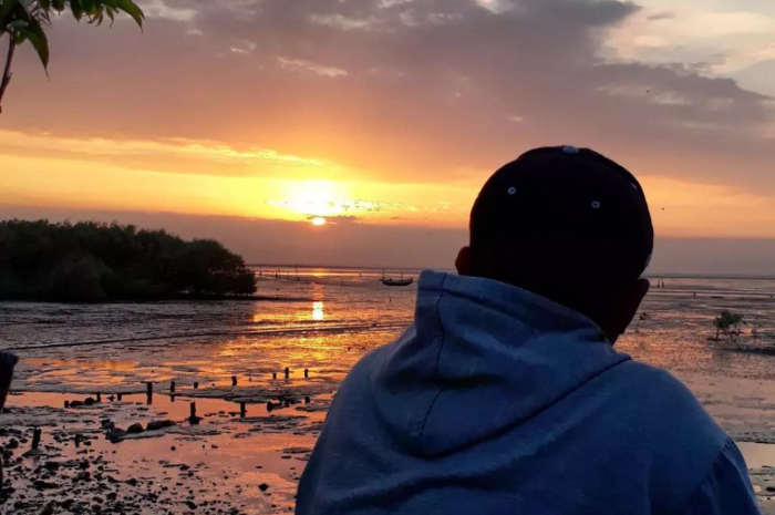 <p>Ket foto: Cantiknya wisata Pantai Mayangan di Probolinggo Jawa Timur (Foto/Instagram/syauky_hasan)</p>
