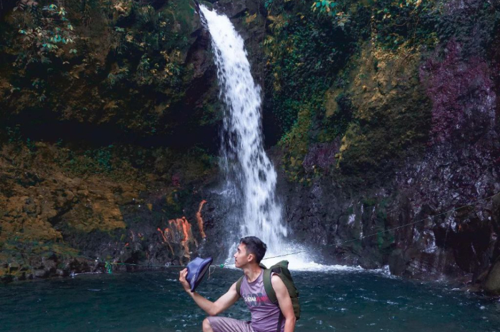 <p>Ket foto: Spot estetik di wisata Curug Goa Lumut Endah Bogor, bikin mata jadi adem (Foto/Instagram/demayo22)</p>
