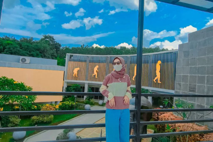<p>Ket foto: Belajar tentang peninggalan purbakala di wisata Museum Semedo Tegal (Foto/Instagram/meihidayanti13)</p>
