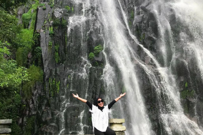 <p>Ket foto: Keindahan alami di wisata Air Terjun Efrata Sumatera Utara (Foto/Instagram/saripuspitaa_)</p>
