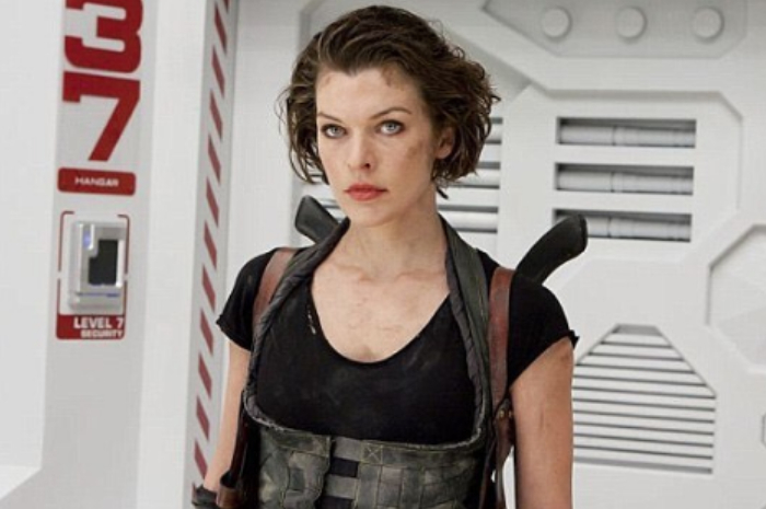 <p>Ket Foto: Milla Jovovich dalam salah satu adegan di film Resident Evil: After Life (Foto/Instagram/@resident_evil_afterlife)</p>
