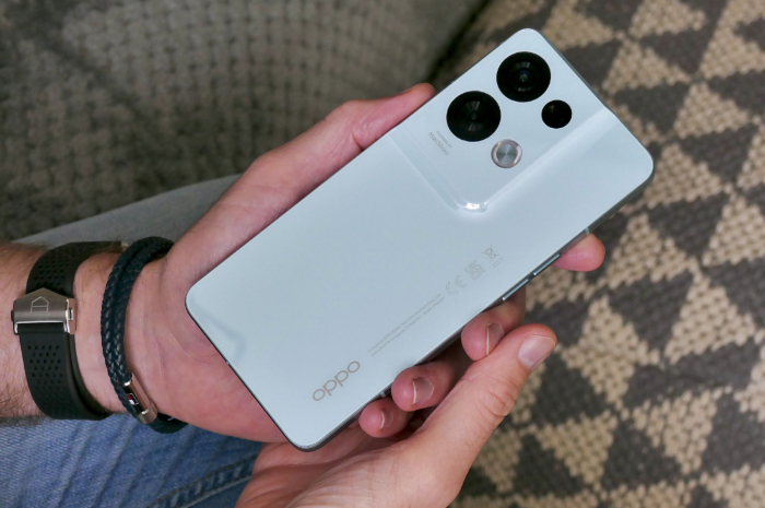 <p>Ket.Foto: HP Oppo Reno8 Pro 5G yang Memiliki Kualitas Premium (Foto/Pinterest)</p>
