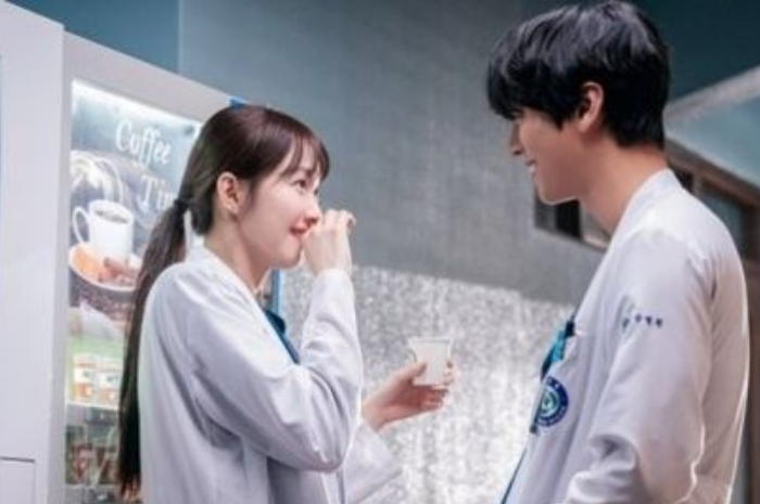 <p>Ket Foto: Dr. Romantic 3 (Pinterest/@Crishel2) </p>
