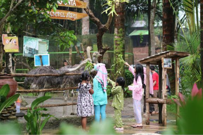 <p>Ket foto: Tidak perlu bingung lagi, wisata Ngrembel Asri Semarang cocok untuk liburan ramah di kantong (Foto/Instagram/@wisata_ngrembel.asri)</p>
