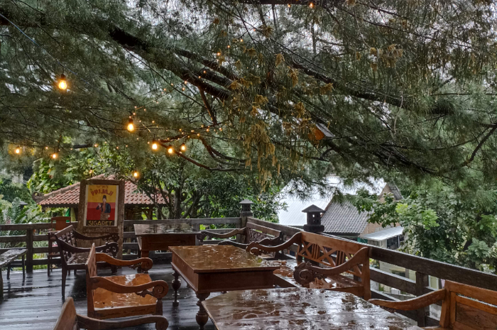 <p>Ket foto: Cantiknya Joglo Agung Resto and Gallery Semarang dengan konsep Jawanya (Foto/Farid Zam)</p>
