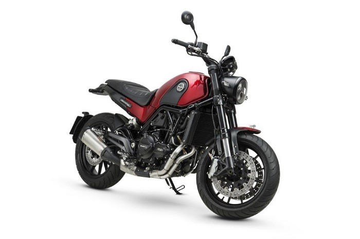 <p>Ket Foto: Foto dari motor retro kencang dan keren, Benelli Leoncino 500 (Foto/Twitter/Revautotoq)</p>
