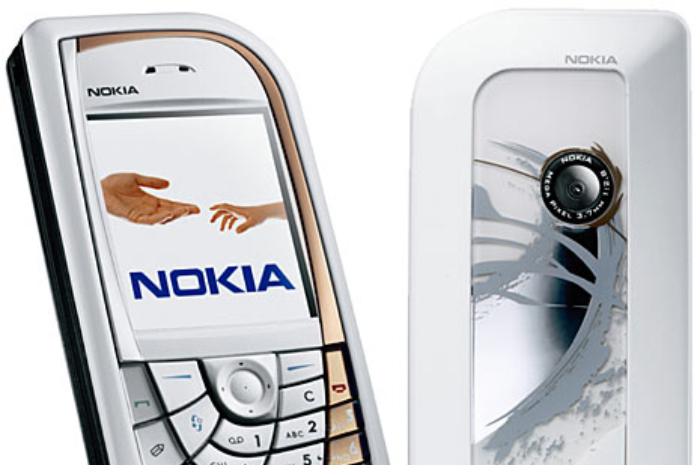 <p>Foto Nokia 7610 yang jadi pelopor HP dengan resolusi megapixel (foto/website resmi Nokia)</p>
