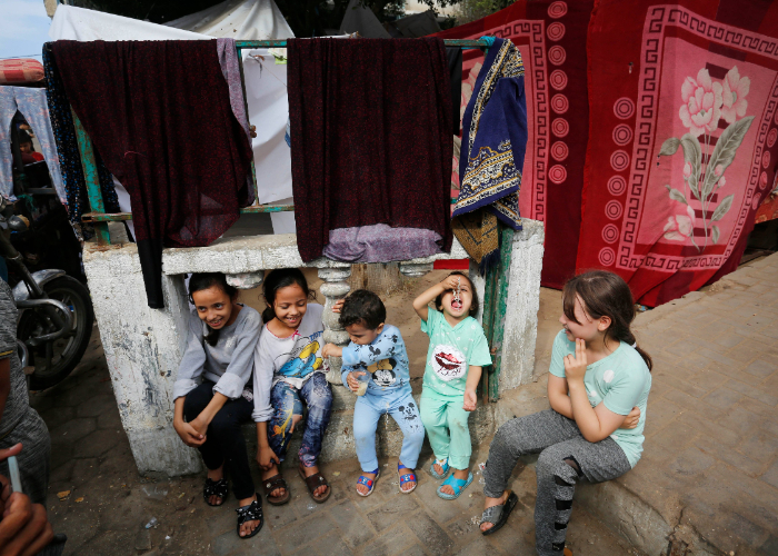 Ket. Foto: Seorang Nelayan Palestina Mengungkapkan Jika Mereka yang Dianggap Saudara Sekarang Takut Satu Sama Lain (Foto/X/@UNRWA)