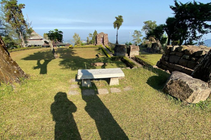 <p>Ket foto: Pesona wisata Candi Sukuh yang ada di Karanganyar Jawa Tengah (Foto/Instagram/uchi_chila)</p>
