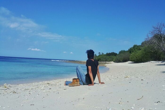 <p>Ket Foto: Ilustrasi foto Pantai Lempuyang Situbondo (Foto/Pinterest/Pantai Lempuyang)</p>
