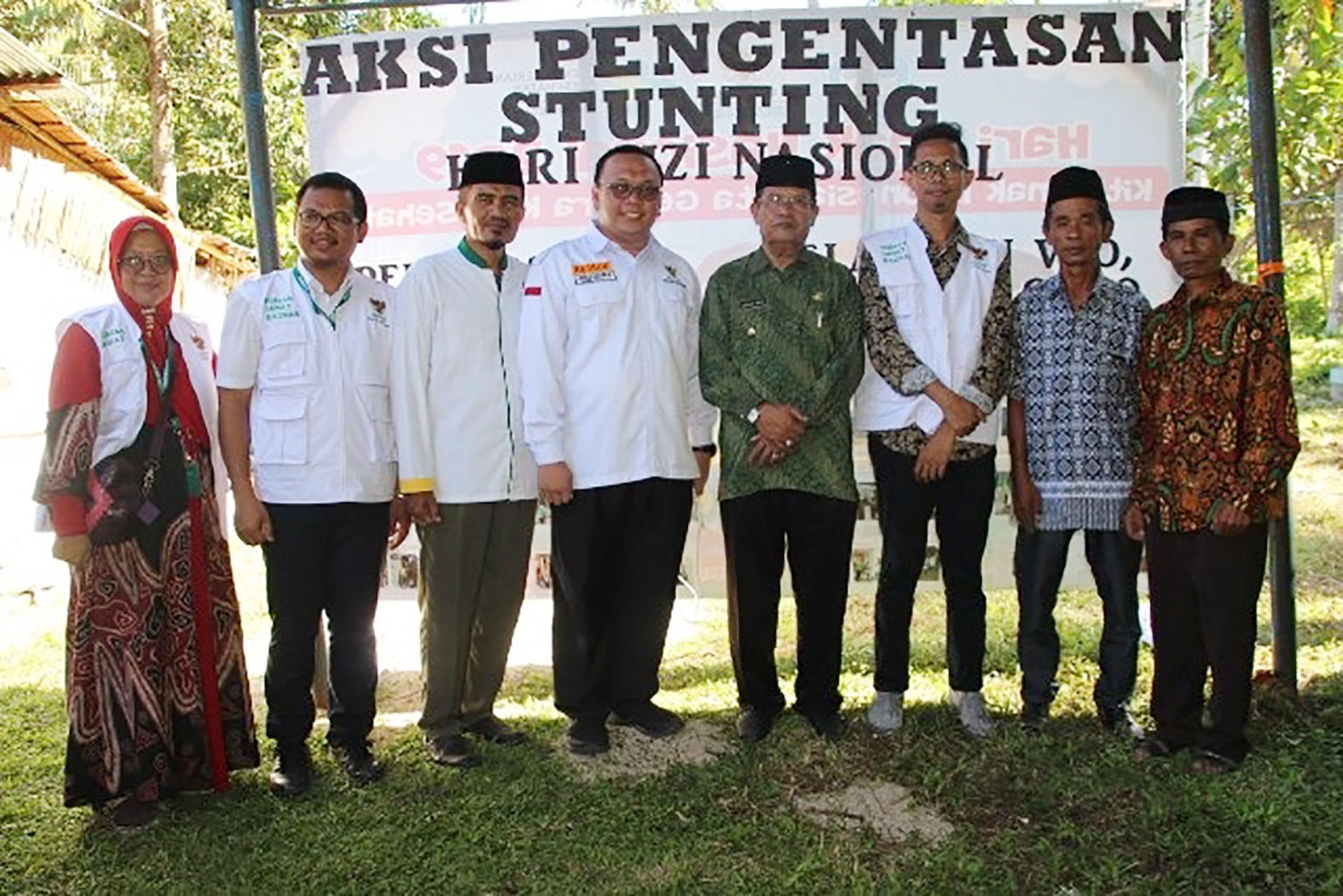 <p>Aksi Pengentasan Stunting- Pemda Parigi Moutong bersama Baznas laksanakan aksi pengentasan stunting di Kecamatan Siniu, Jumat 24 Januari 2020. HumasFoto/Dedi.</p>
