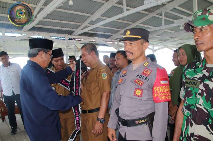 <p>Keterangan Foto: Pelantikan 36 orang tua asuh anak stunting Kecamatan Moutong,(Foto/Sub. Dokumentasi Pimpinan Bagian Prokopim)</p>
