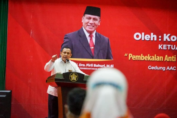 <p>Ket. Foto : Firli Bahuri Selesai Menjalani Pemeriksaan Dewan Pengawas KPK<br />
(Foto/Instagram/@firlibahuriofficial)</p>
