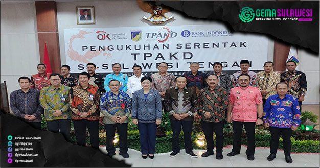 <p>Ket Foto: PJ Sekprov Sulteng Rudi Dewanto Kukuhkan Wabup Badrun Nggai Bersama Sekda Zulfinasran, Sebagai Pengurus TPAKD Kabupaten Parigi Moutong. (Foto/Prokopim Parigi Moutong)</p>
