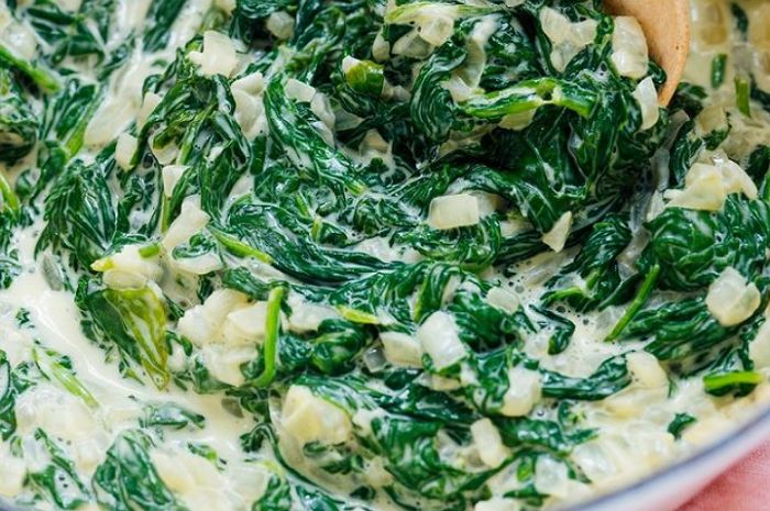 <p>Ket foto: resep membuat krim bayam (foto/Instagram/@cookieandkate)</p>
