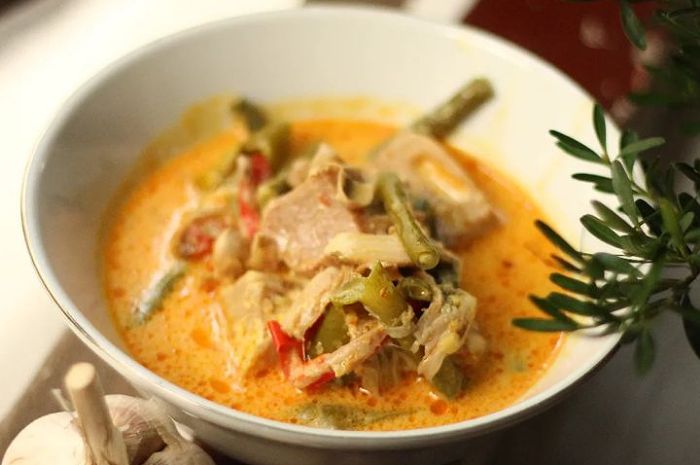 <p>Ket foto: resep masakan sayur lodeh Jawa (foto/Instagram/@mamacai_deli)</p>
