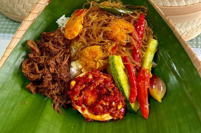 <p>Ket foto: resep masakan nasi rames (foto/instagram/@winarheza)</p>
