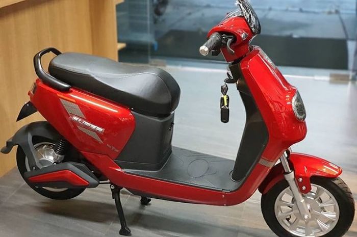 <p>Ket foto: spesifikasi dan harga motor listrik Uwinfly Love Summer (foto/instagram/@sepeda98bikeshop) </p>
