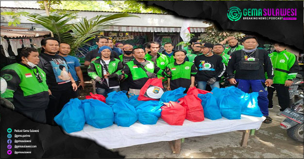 <p>Ket Foto: Ojol terima paket sembako dari Polda Sulteng (Foto/ntmcpolri info)</p>
