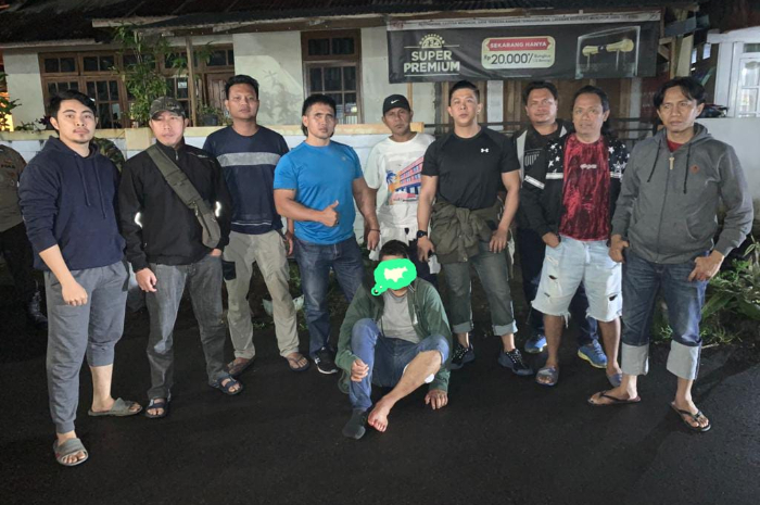 <p>Ket Foto: Polres Minahasa mengamankan pelaku pembunuhan tukang ojek (Foto/Resmob Polres Minahasa)</p>
