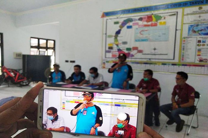 <p>Press conference pembacaan keputusan Kemensos perihal pemecatan oknum PKH di Parigi Moutong Sulawesi Tengah (Foto: GemasulawesiFoto).</p>
