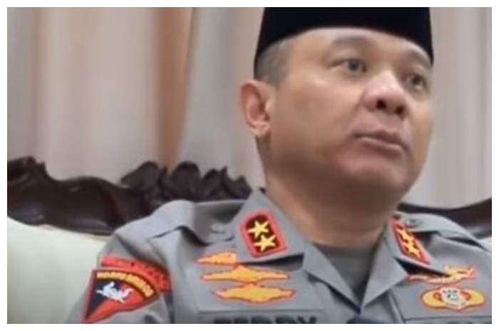 <p>Ket: Irjen Teddy Minahasa (Foto/YouTube)</p>
