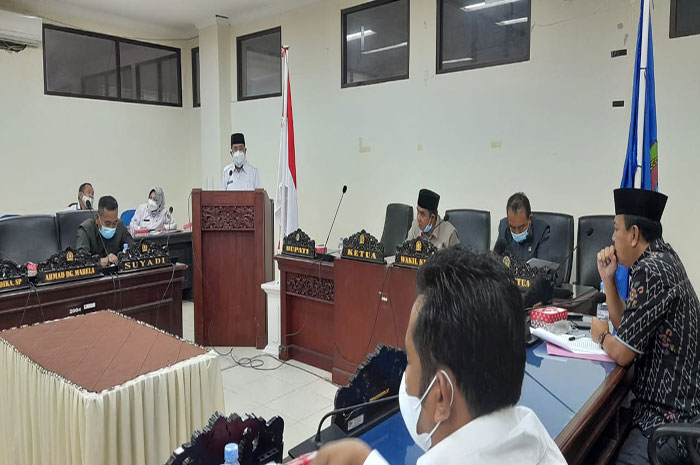 <p>Foto: Rapat Banggar DPRD Parimo.</p>
