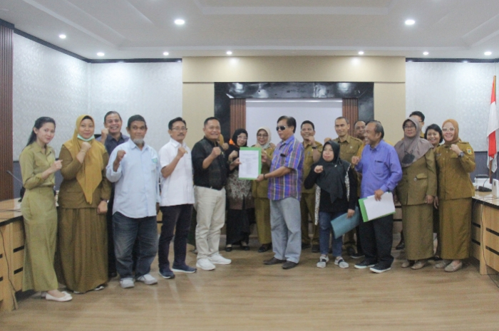 <p>Keterangan Foto : Rapat Pembahasan Raperda Penyandang Disabilitas, (Foto/Humas Pemprov Sulteng)</p>
