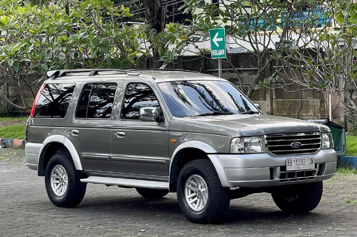 <p>Ket Foto: Ford Everest generasi terbaru sudah meluncur di Indonesia (Foto/Instagram/rudyheriyanto_)</p>