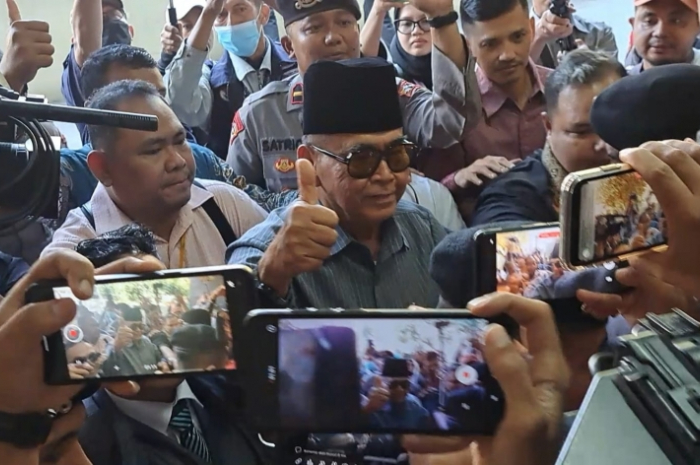 <p>Ket.Foto: Panji Gumilang tetap ditahan usai ajukan permohonan penangguhan (Foto/PMJ News)</p>
