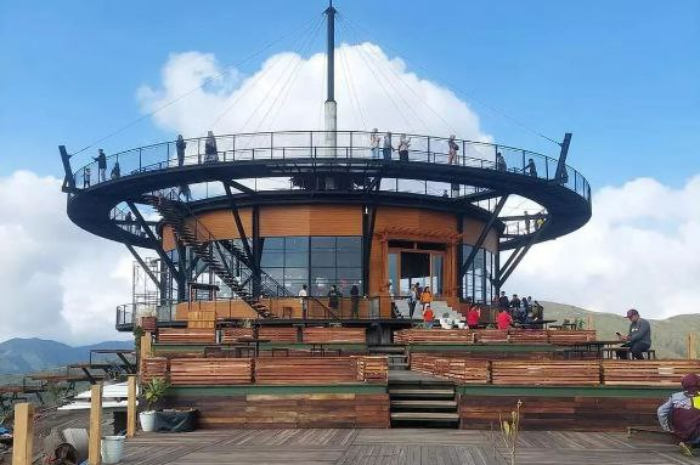 <p>Ket foto: Destinasi wisata di Batu Malang terbaru yang bisa Anda coba kunjungi (Foto/Instagram/@bromohillside360)</p>
