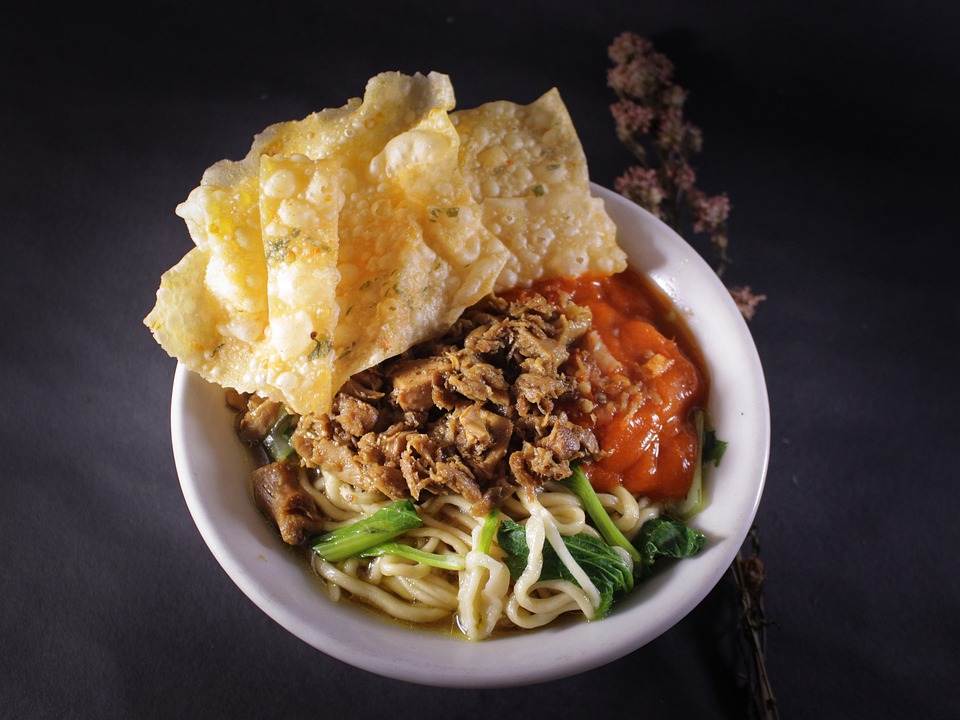 <p>Ket foto: Resep mie ayam yang nggak kalah dengan buatan pedagang, auto nggak jajan lagi! (Foto/Pixabay/tresiahoban3)</p>
