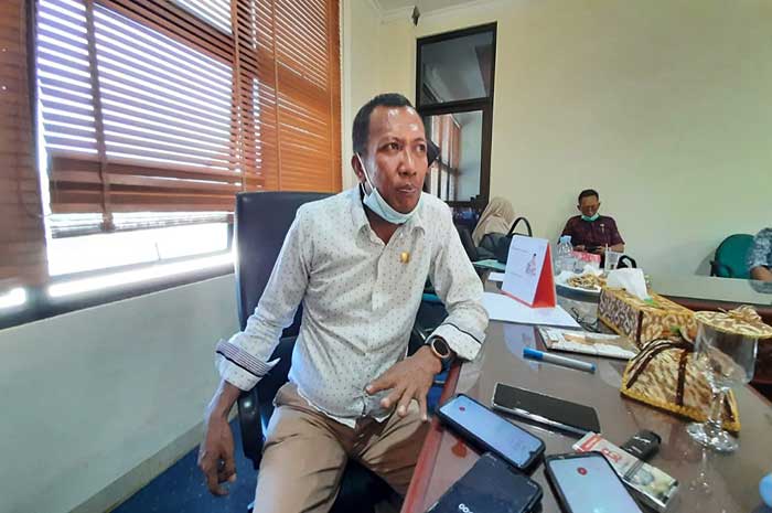 <p>Foto: Ketua DPRD Parimo, Sayutin Budianto Tongani.</p>
