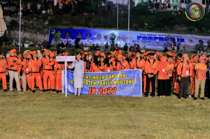 <p>Ket Foto: Wabup Badrun Nggai di Dampingi Sekda Zulfinasran, Pimpin Langsung Atlet Kab. Parimo Pada Pembukaan PORPROV Ke IX Di Banggai (Foto/Prokopim)</p>
