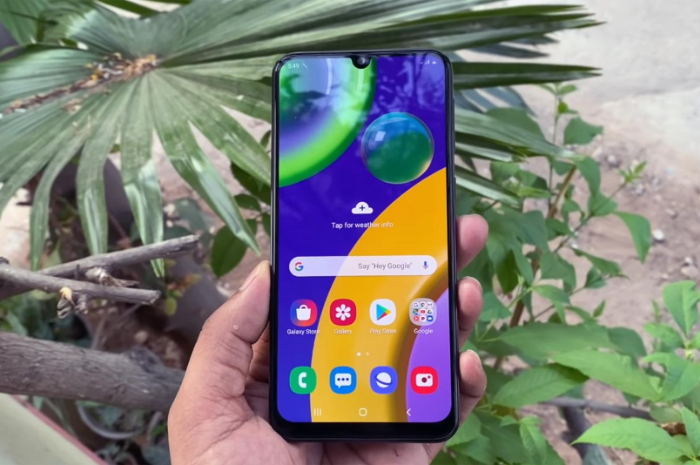 <p>Ket. Foto: HP Samsung Galaxy M21 dengan 4 Kekurangannya Dibalik Kapasitas Baterai 6.000mAh (Foto/Pinterest)</p>
