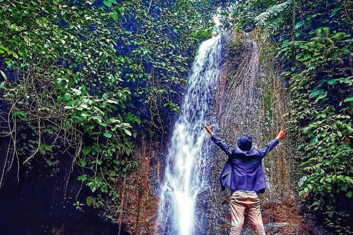 <p>Ket foto: Potret indah wisata Air Terjun Batu Putu di Lampung (Foto/Instagram/soinuddinn)</p>
