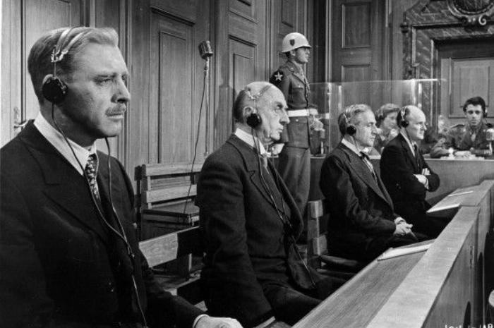 <p>Ket Foto: Sinopsis Film Judgment at Nuremberg yang Disutradarai oleh Stanley Kramer (Foto/Pinterest @vinti)</p>
