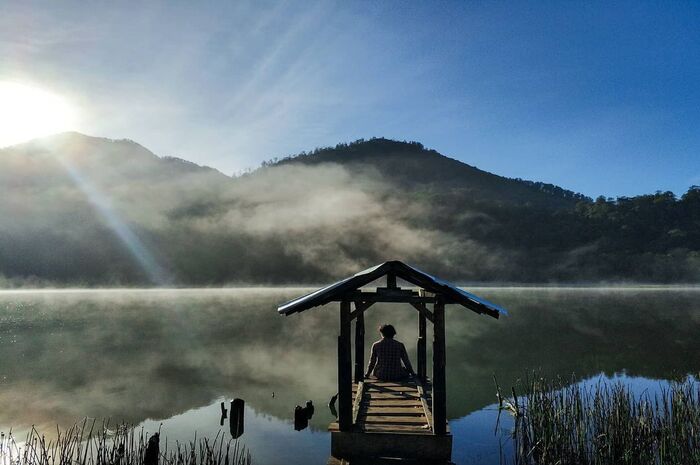 <p>Ket Foto: Ilustrasi foto pesona Danau Taman Hidup Probolinggo (Foto/Instagram/@pendakisenyap)</p>
