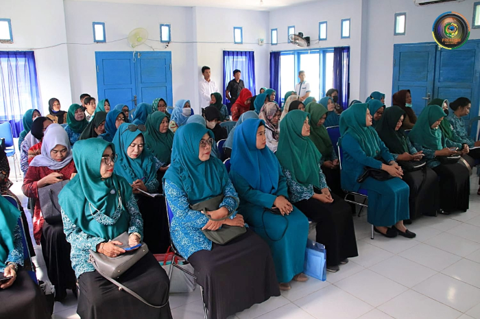 <p>Ket Foto: Sosialisasi Cegah Stunting dan Pernikahan Dini oleh TP PKK Kabupaten Parigi Moutong (Foto/lama Prokopim Parigi Moutong)</p>
