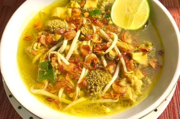 <p>Keterangan Foto : Soto Babat yang memiliki rasa gurih, (Foto/Facebook/dewi mulya)</p>
