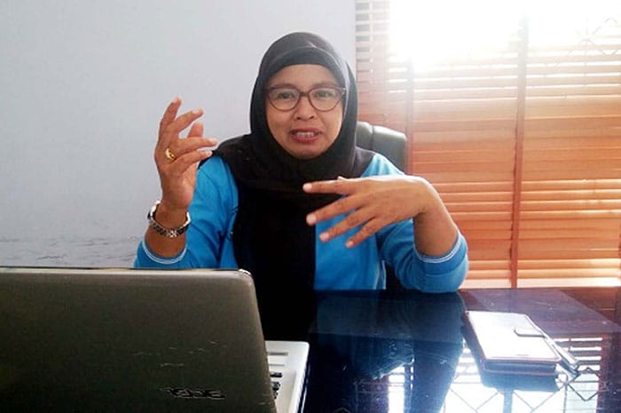 <p>Disdikbud Parimo Angkat Tenaga Honorer Sesuai Dapodik (Foto: Sunarti Masanang, Kabid GTK Disdikbud Parimo, gemasulawesifoto)</p>
