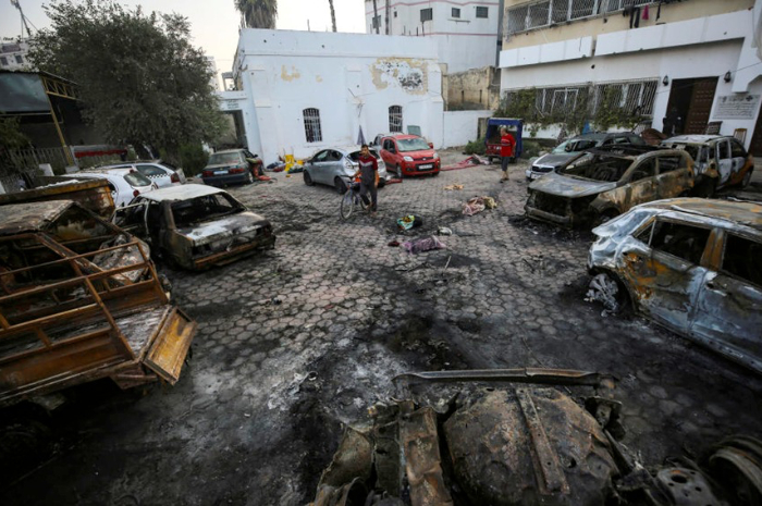 <p>Ket. Foto : Blokade Israel terhadap Gaza Dikatakan Mengurung Rakyat Palestina Tanpa Batas Waktu dalam Hidup-Hidup<br />
(Foto/X/@MarioNawfal) </p>
