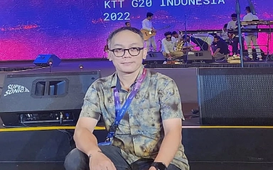 post-title