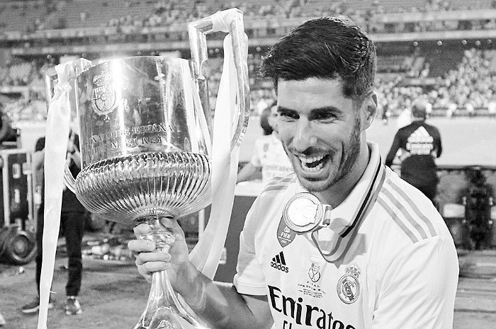 <p>Ket Foto: Foto pemain Real Madrid, Marco Asensio yang akan segera pindah ke klub terkenal PSG (Foto/Twitter/@faktasepakbola)</p>
