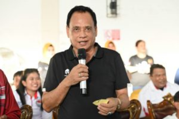 <p>Pembukaan turnamen bola voli oleh wakil gubernur Sulawesi Tengah (Foto/ Instagram/@mamun_amin)</p>
